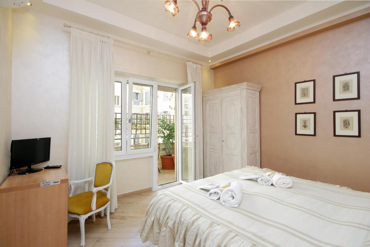 Deco'S Place Roma Teodora Екстериор снимка
